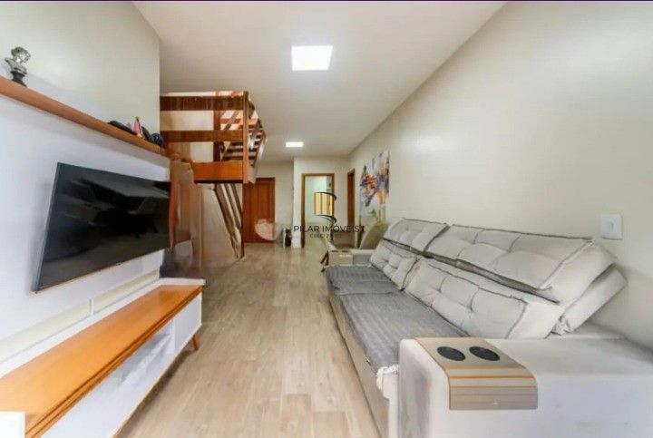 Cobertura 3 dormitórios no bairro Chácara das Pedras