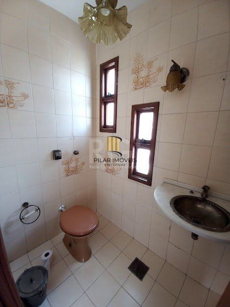 Casa para Venda - 224m², 3 dormitórios, sendo 1 suites, 3 vagas - Santana
