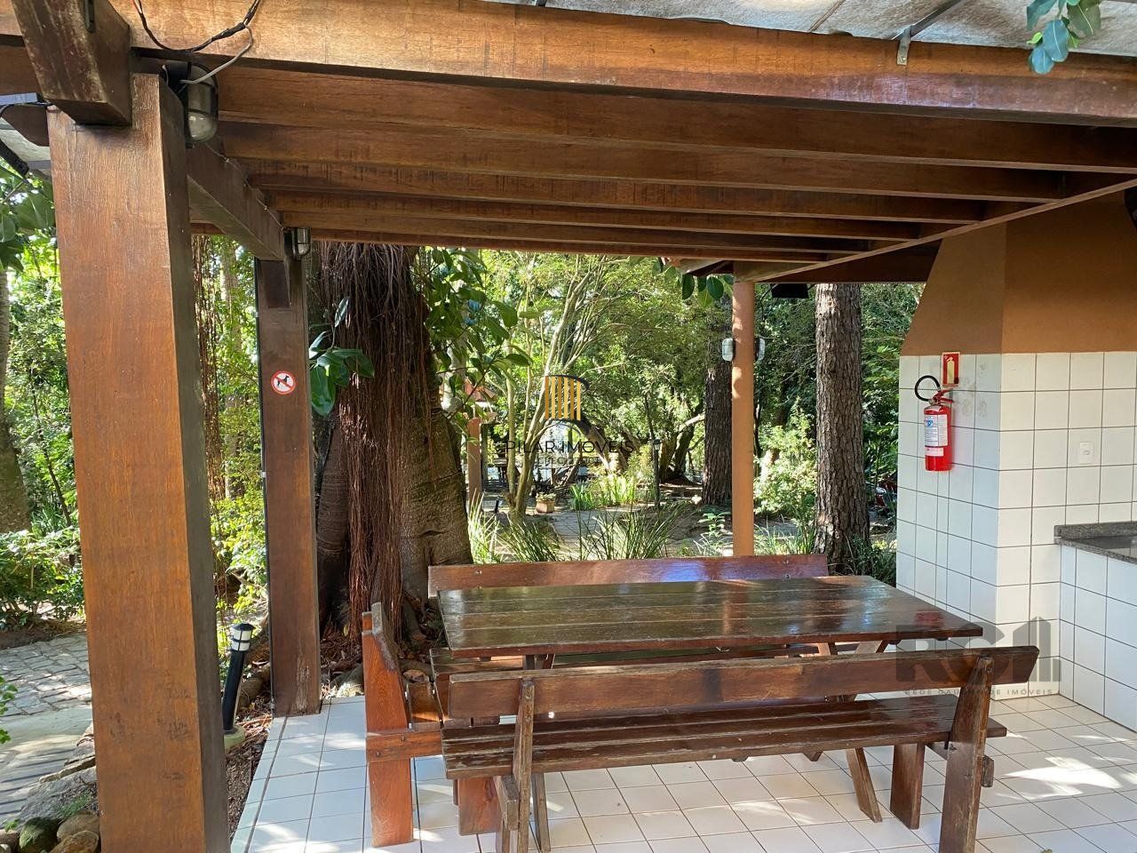 Apartamento de 3 dormitóios no bairro Teresopolis
