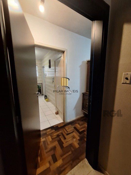 Apartamento 4 dormitórios no bairro Menino Deus