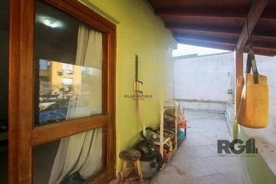 casa com quatro quartos no bairro Passo D'areia