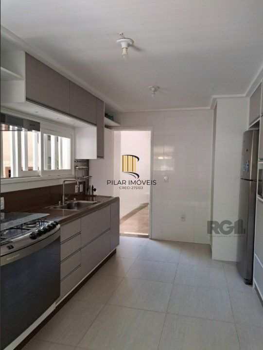 Casa 3 dormitórios no bairro Espírito Santo