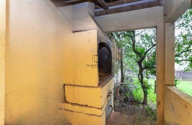 Casa com 2 dormitórios ,sendo 1 suíte para venda no bairro Tristeza em Porto Alegre/RS.