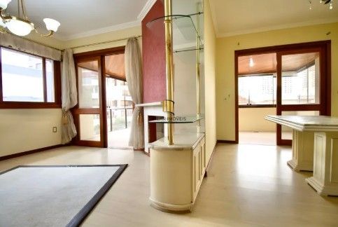 Apartamento 3 dormitórios no bairro Menino Deus
