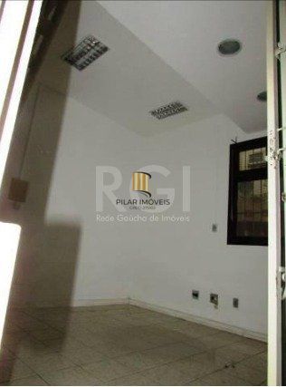 Loja para Venda - 20.94m², 0 dormitórios, Petrópolis