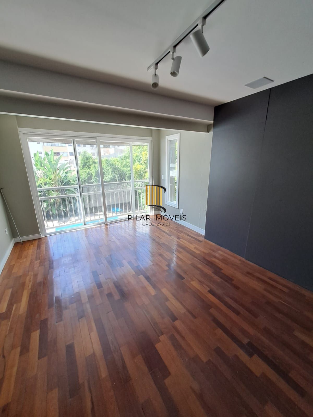 Casa 3 dormitórios no bairro Auxiliadora