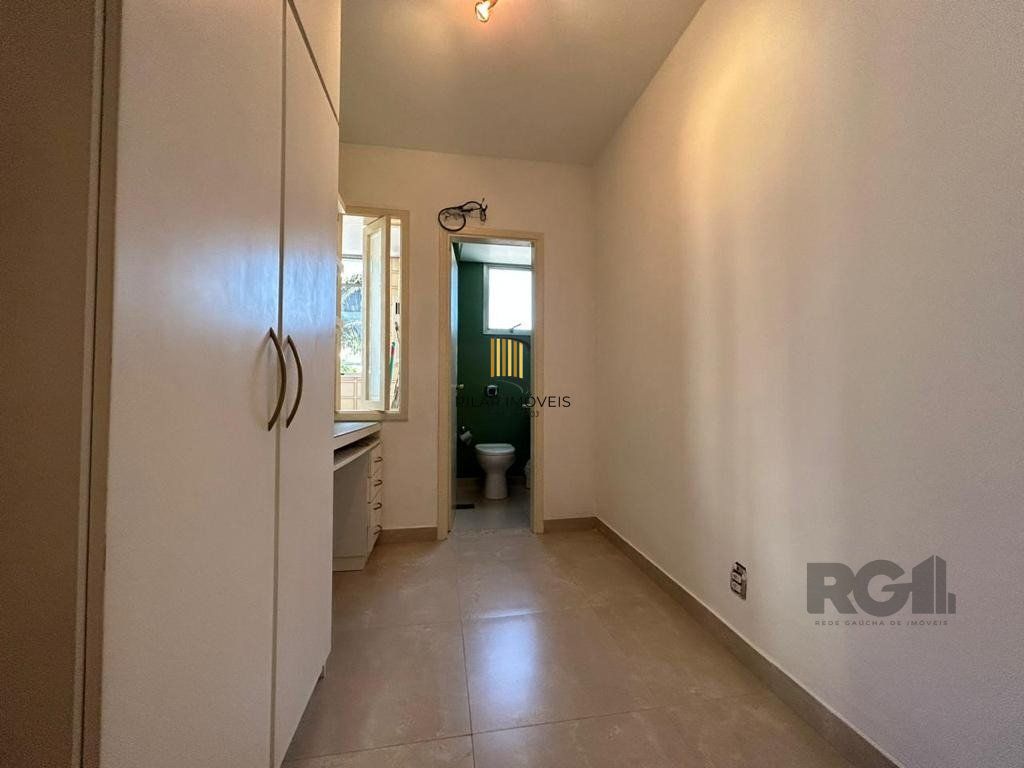 Apartamento de 72m² com 2 dormitórios, no bairro no bairro Mont Serrat.