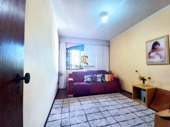 Casa 5 dormitórios no bairro Santana