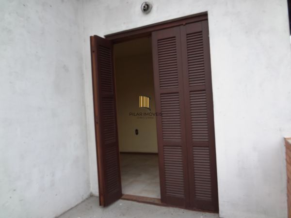 Casa para Venda - 190m², 3 dormitórios, sendo 1 suites, 1 vaga - Partenon