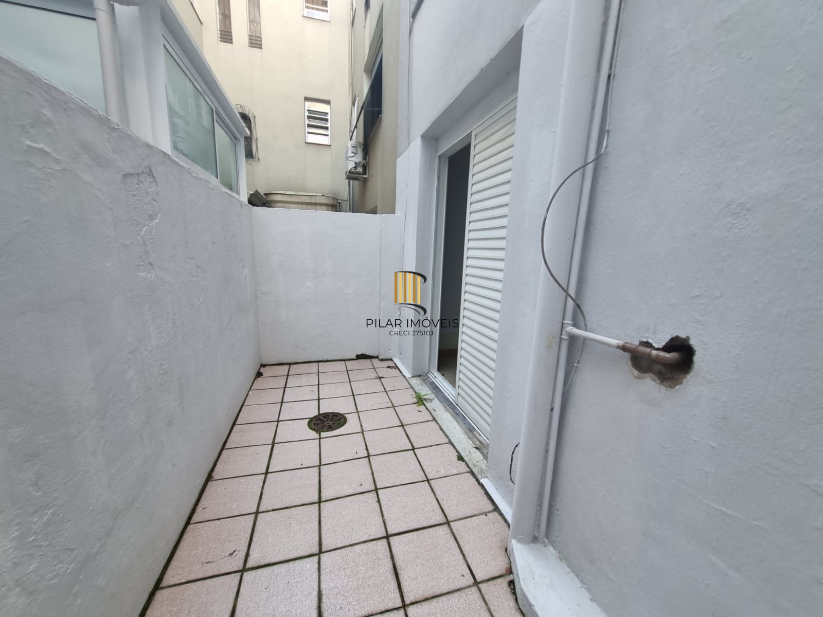 Apartamento a venda com pátio no Bairro Santana