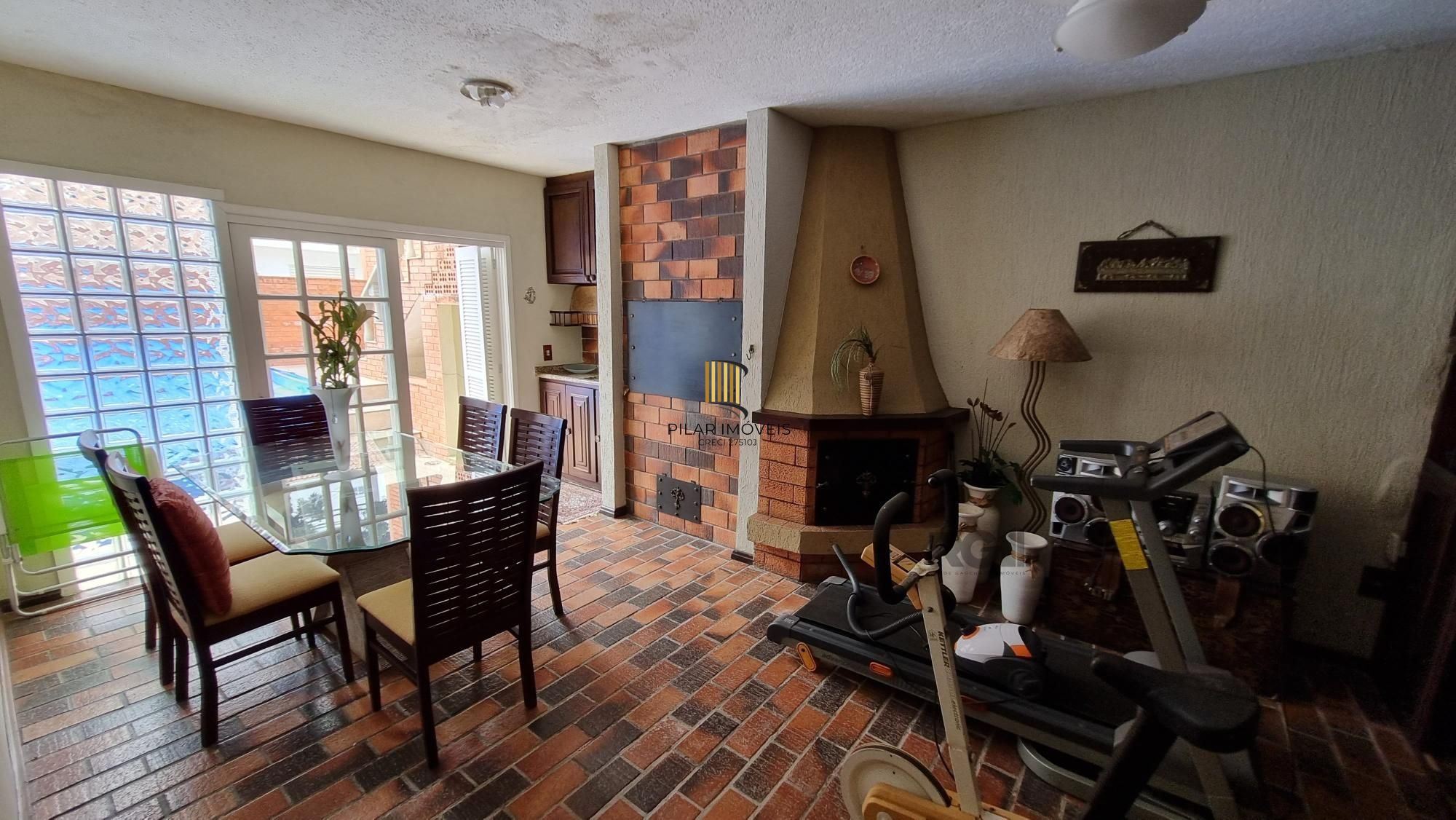Casa de Condomínio 3 dormitórios no bairro Santo Antônio