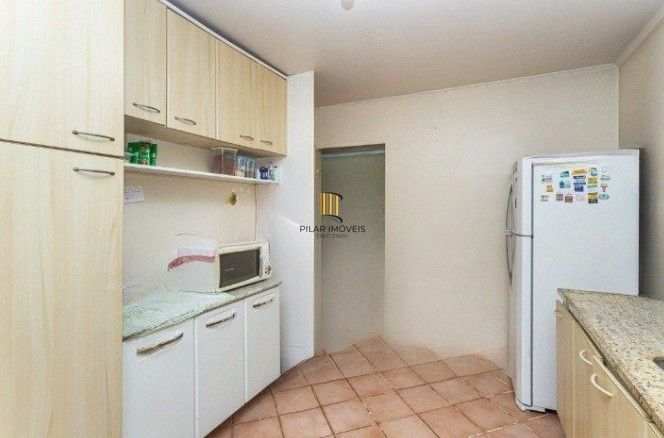 Casa com 2 dormitórios ,sendo 1 suíte para venda no bairro Tristeza em Porto Alegre/RS.