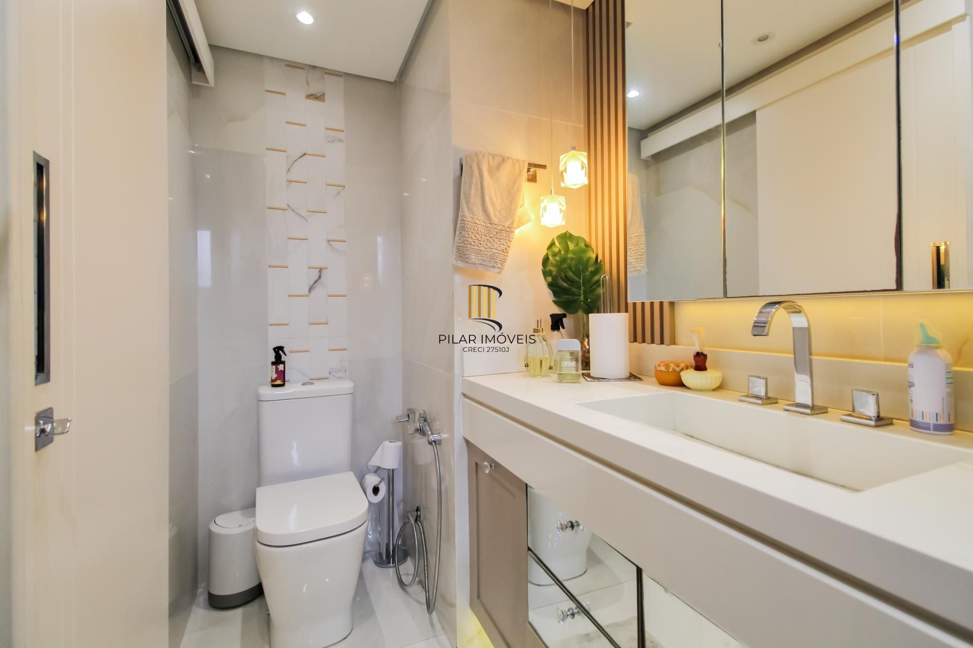 Apartamento 3 dormitórios no bairro Menino Deus