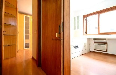 Apartamento 3 dormitórios no bairro Menino Deus