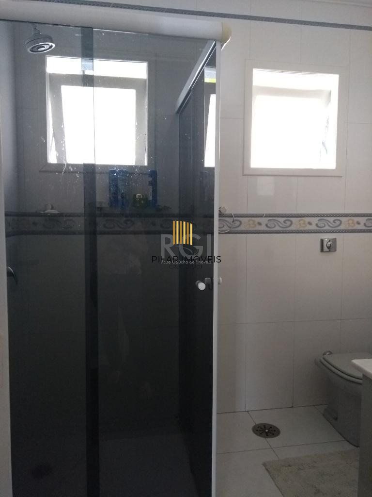 Casa para Venda - 249.86m², 3 dormitórios, sendo 1 suites, 4 vagas - Medianeira
