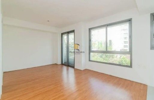 Loft 1 dormitório no bairro Tristeza