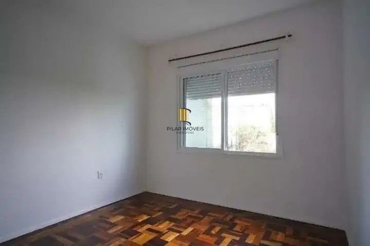 Apartamento de 01 dormitório no bairro Petrópolis.