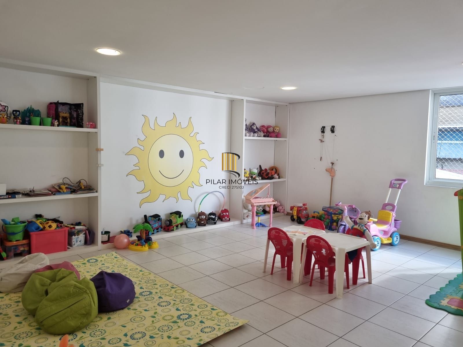 Apartamento de 2 dormitórios com vaga no Bairro Santana
