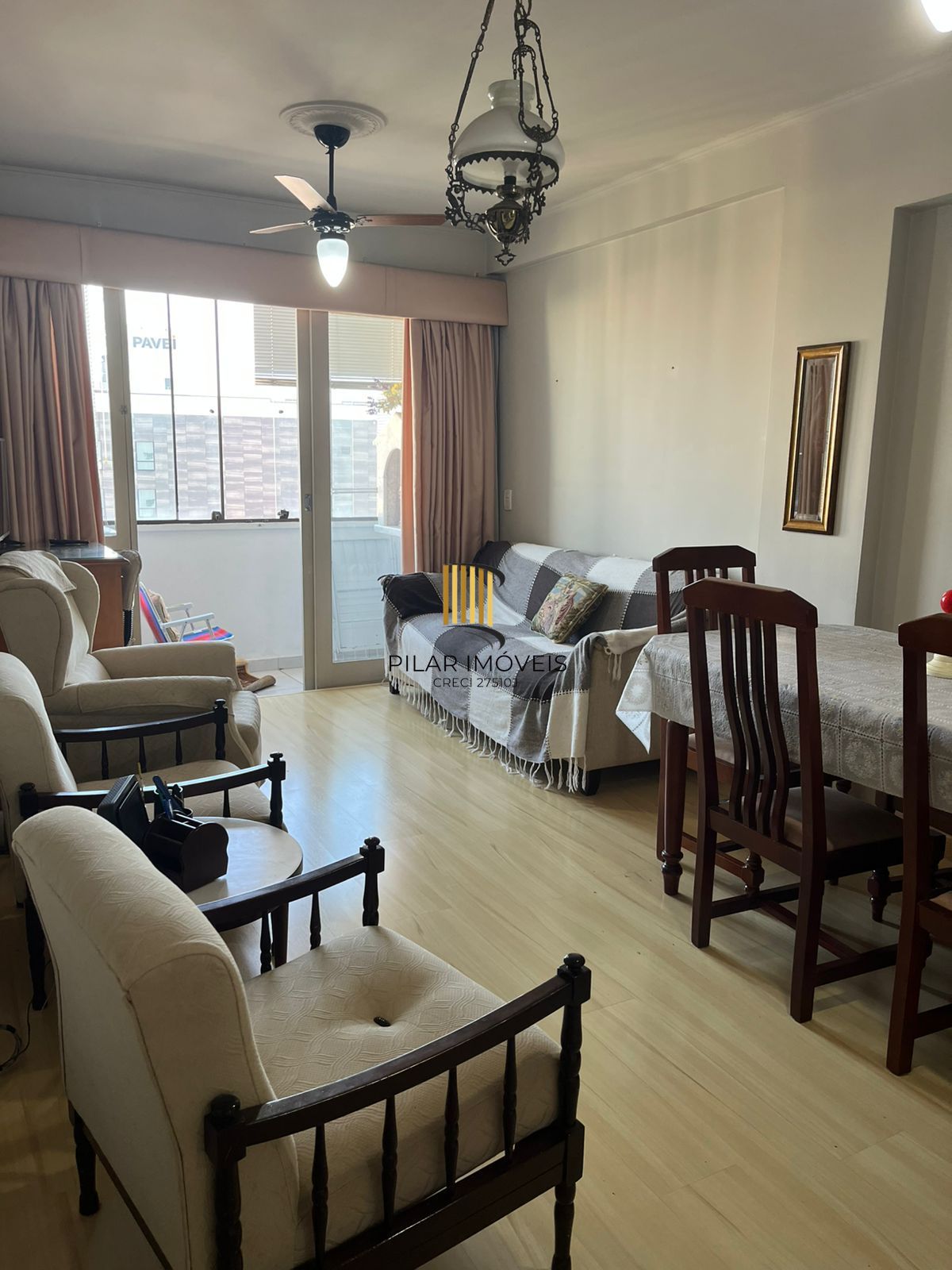 Apartamento 2 dormitórios no bairro Moinhos de Vento