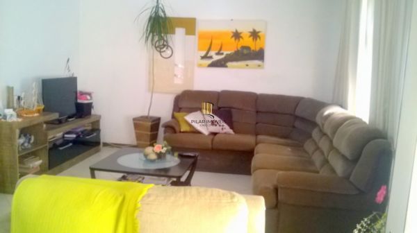 Sobrado para Venda - 240m², 3 dormitórios, sendo 1 suites, 1 vaga - Partenon