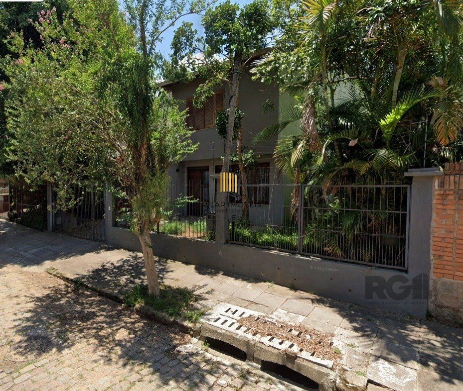 casa com quatro quartos no bairro Passo D'areia