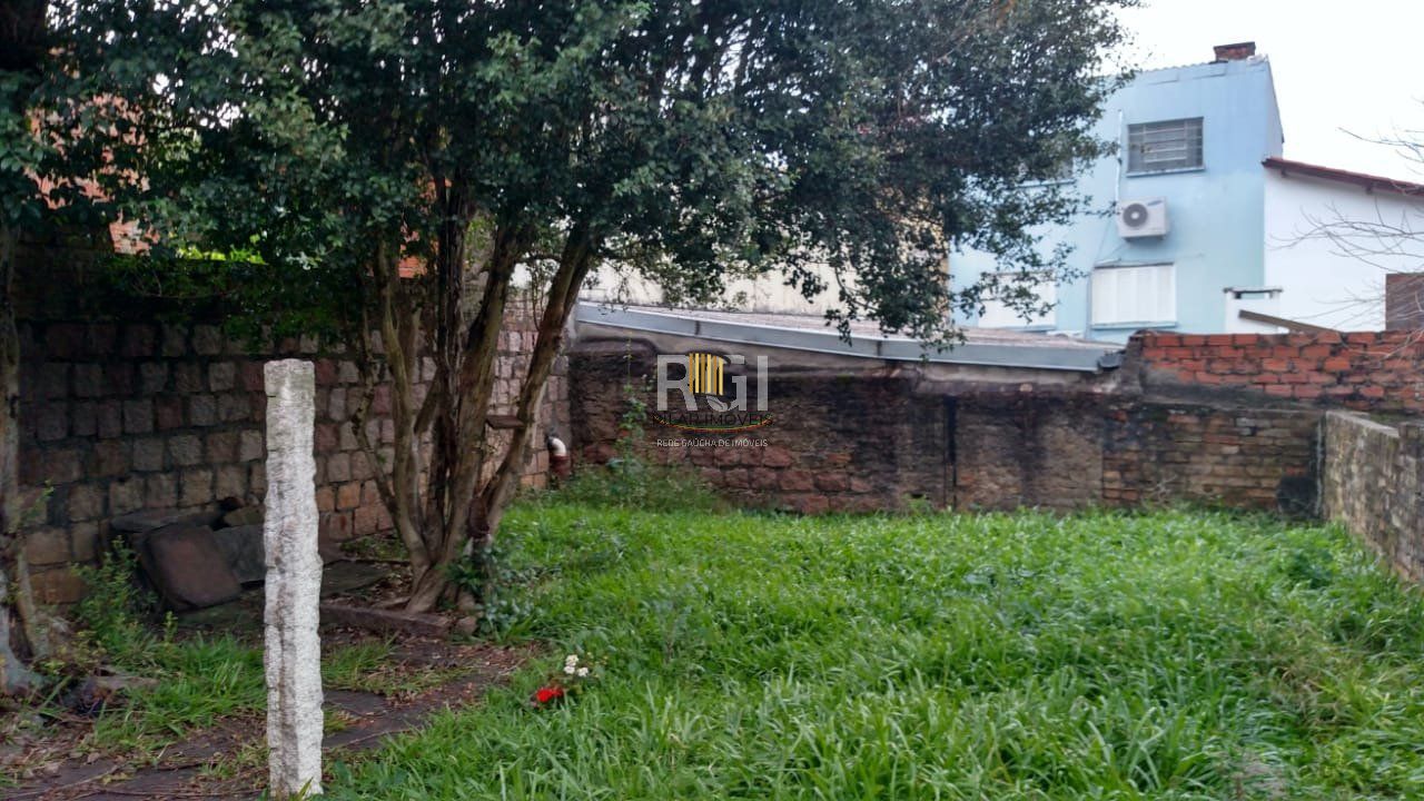 Casa para Venda - 140m², 3 dormitórios, 3 vagas - Santo Antonio