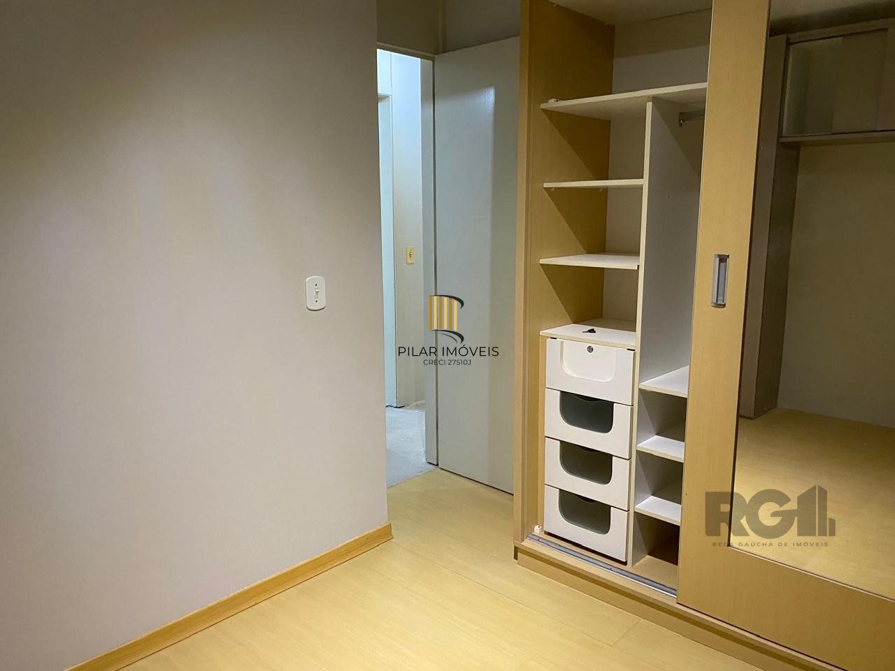 Apartamento de 3 dormitóios no bairro Teresopolis
