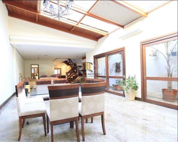 Casa para Venda - 395m², 3 dormitórios, sendo 3 suites, 2 vagas - Santana