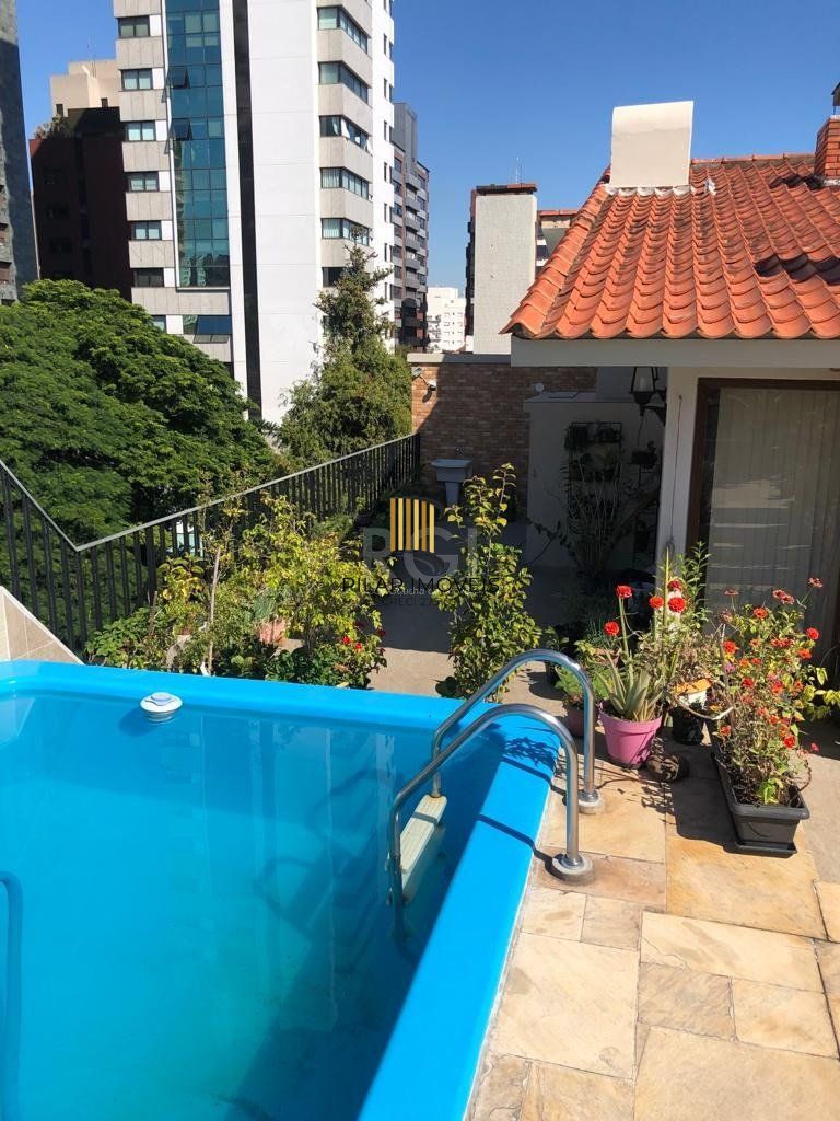 Cobertura para Venda - 270.56m², 3 dormitórios, sendo 1 suites, 2 vagas - Auxiliadora