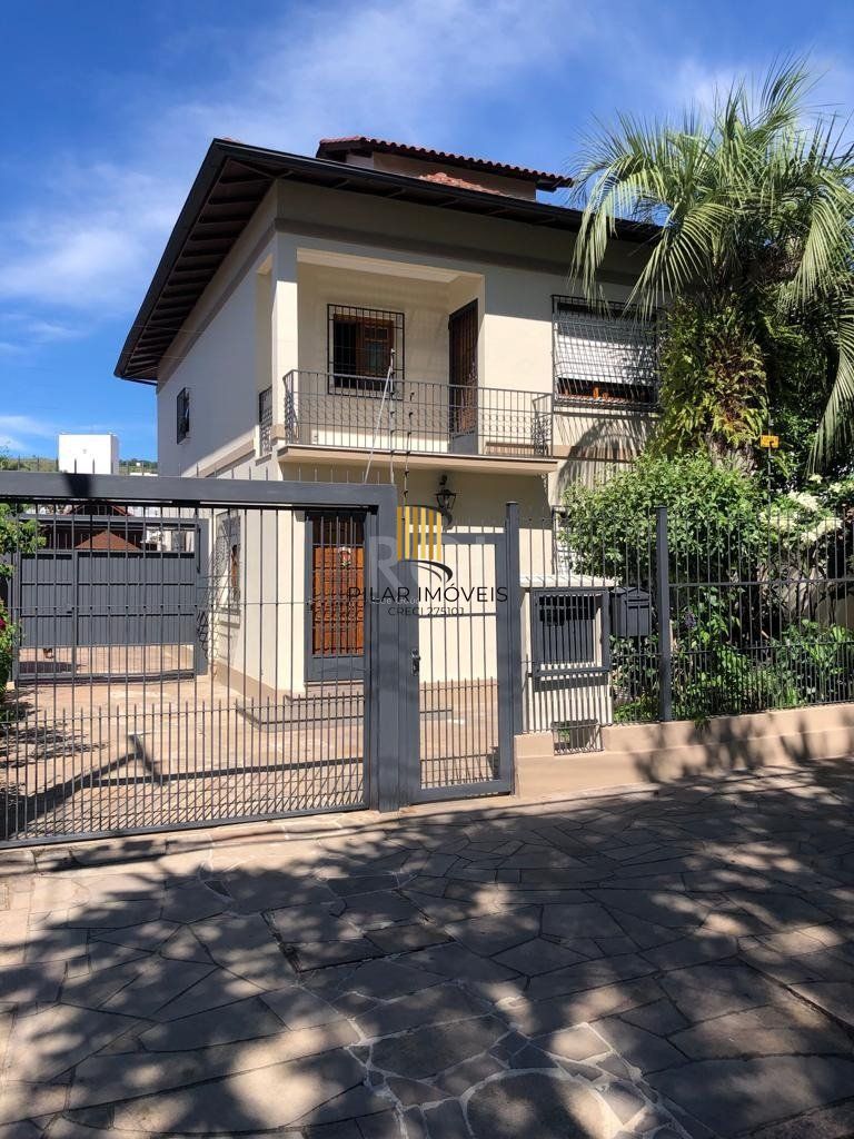 Casa para Venda - 225.91m², 4 dormitórios, sendo 2 suites, 1 vaga - Nonoai