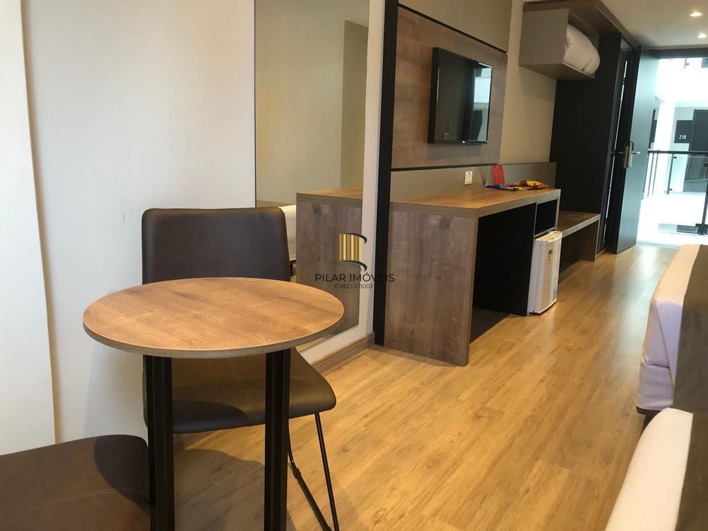 Flat 1 dormitório no bairro Centro