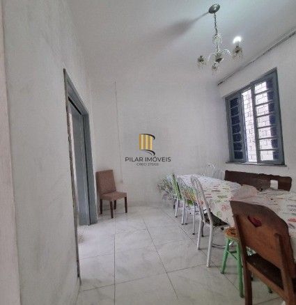 Casa 4 dormitórios no bairro Partenon