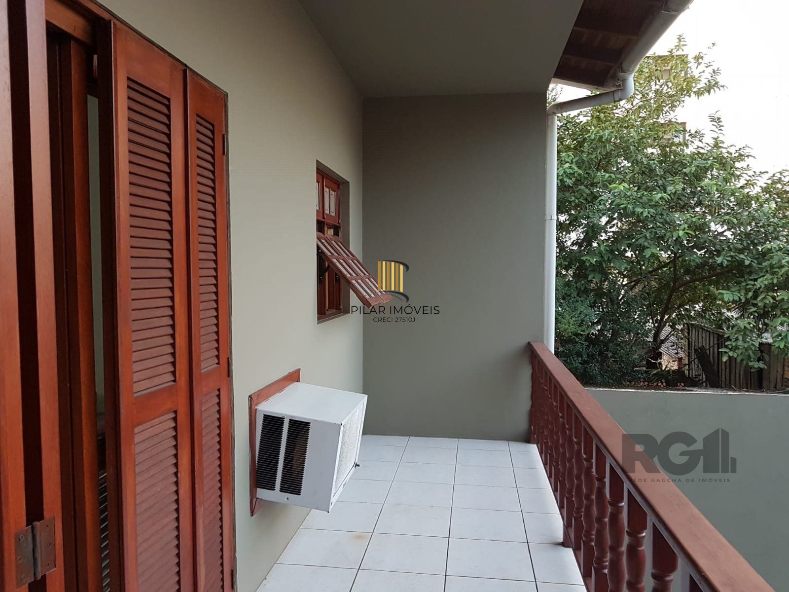 CASA 4 DORMITORIOS SANTANA