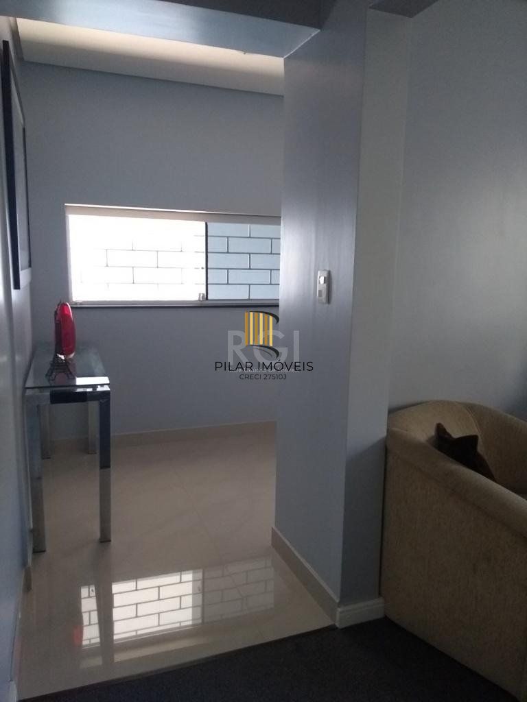 Casa para Venda - 249.86m², 3 dormitórios, sendo 1 suites, 4 vagas - Medianeira