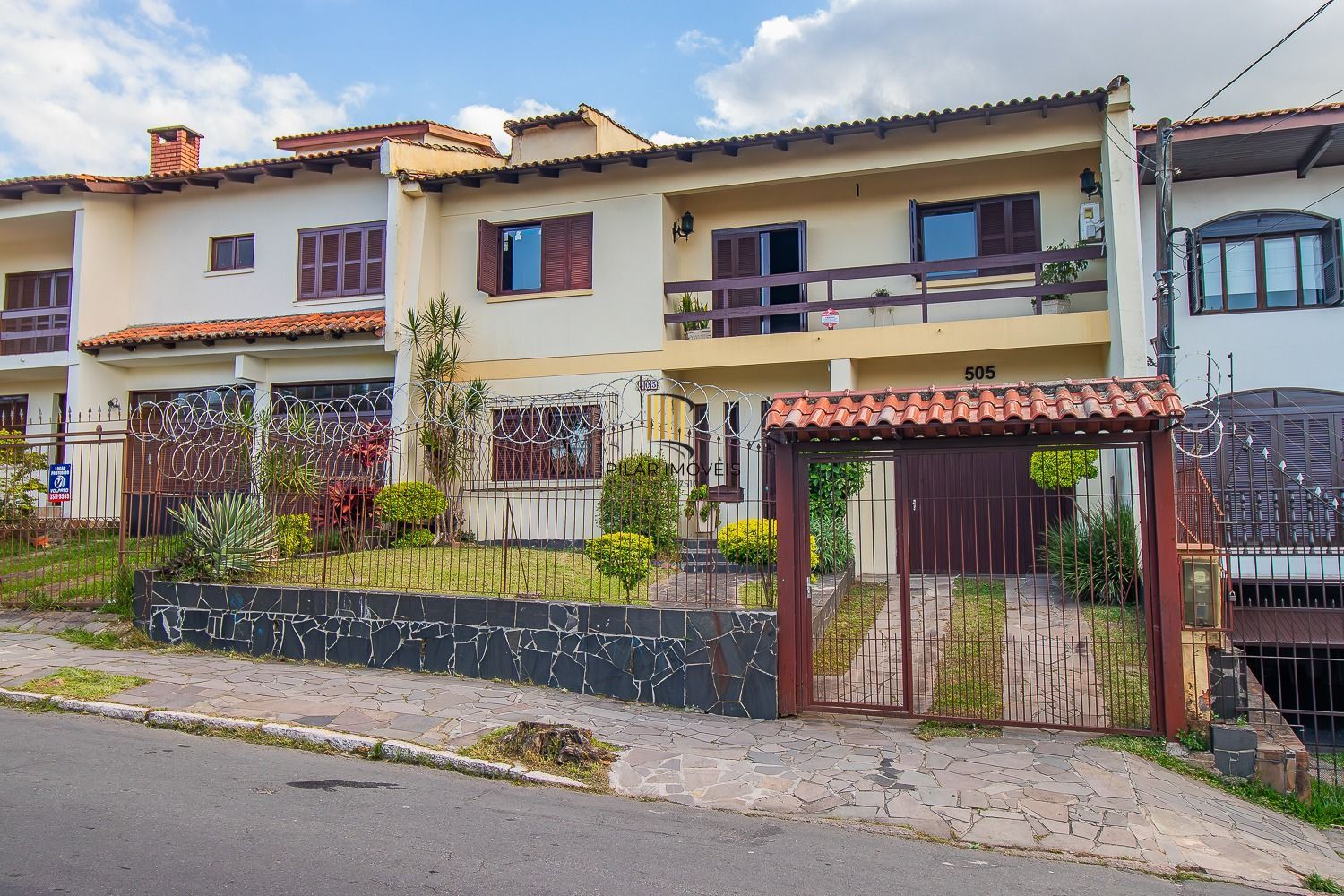 Casa 4 dormitórios no bairro Vila João Pessoa
