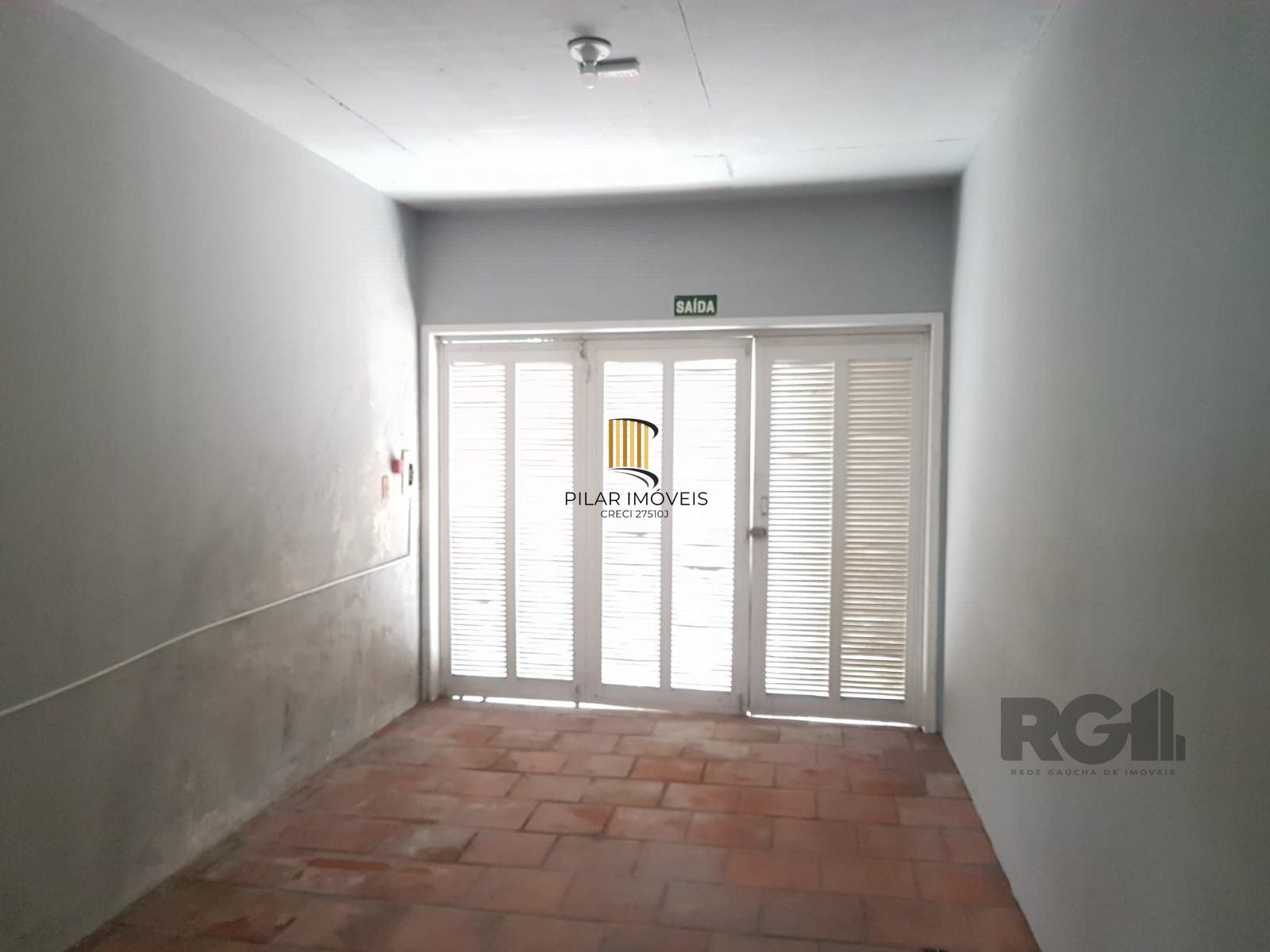 Casa Comercial no bairro Medianeira