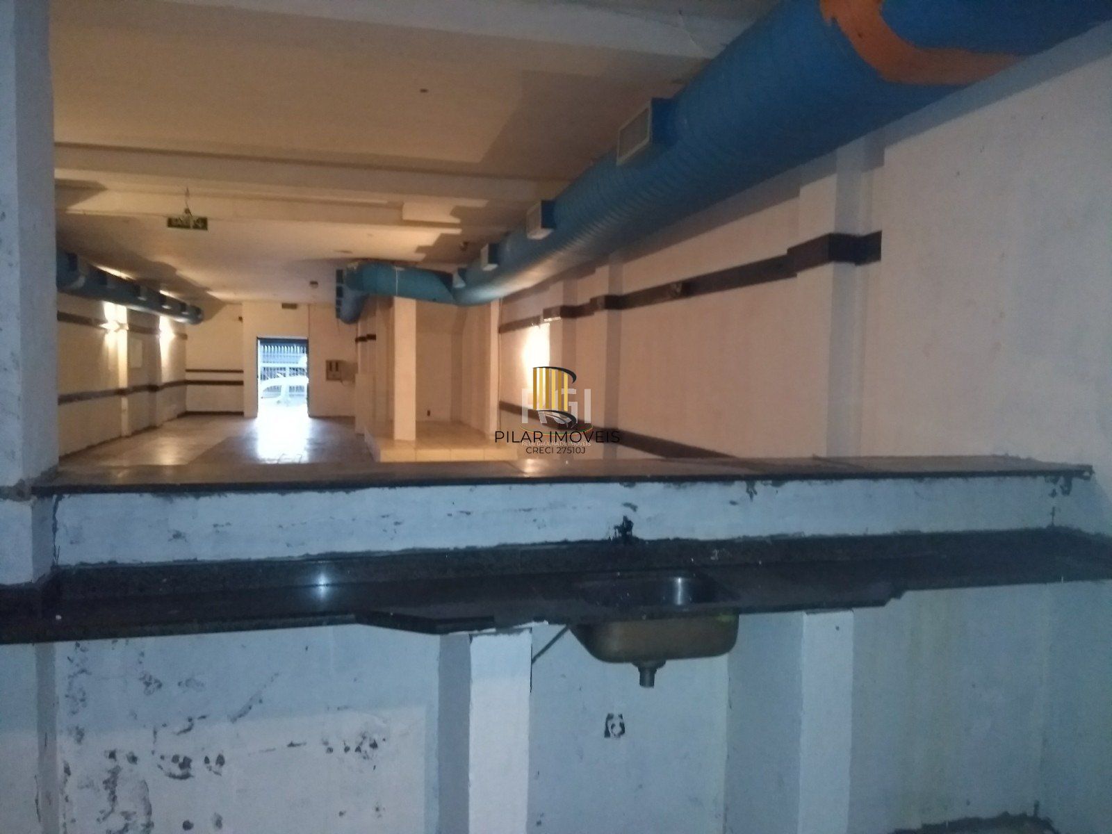 Loja para Venda - 244.56m², 0 dormitórios, Cidade Baixa