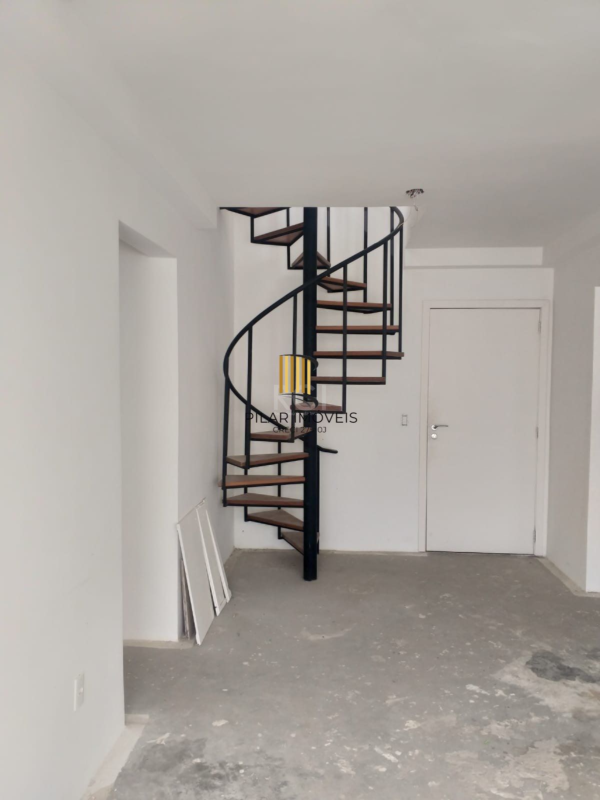 Cobertura para Venda - 134.45m², 3 dormitórios, sendo 1 suites, 2 vagas - Cavalhada