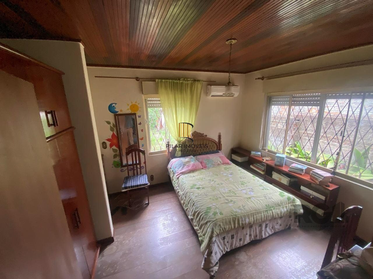 Casa 3 dormitórios no bairro Partenon
