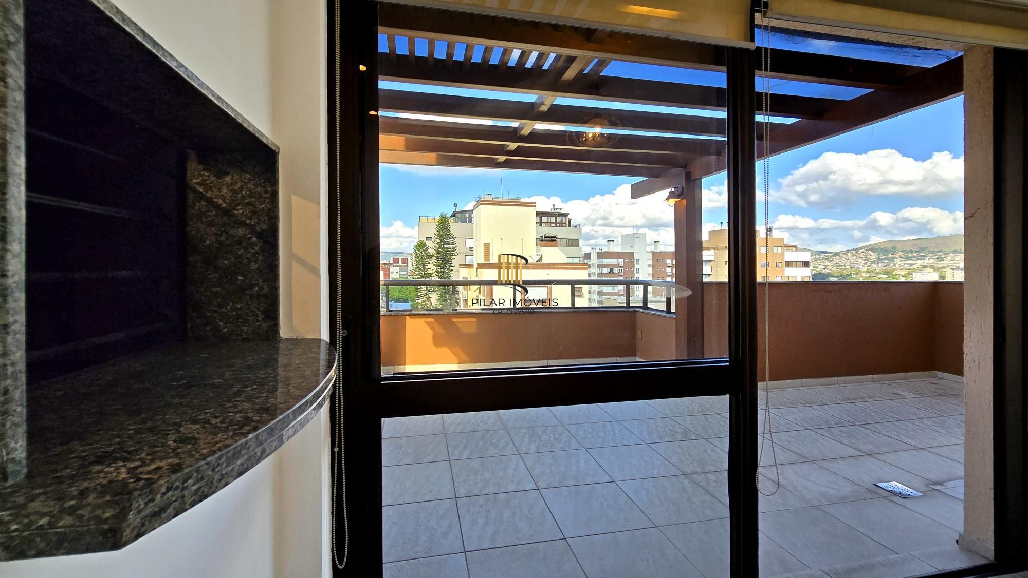 Cobertura 3 dormitórios no bairro Petrópolis