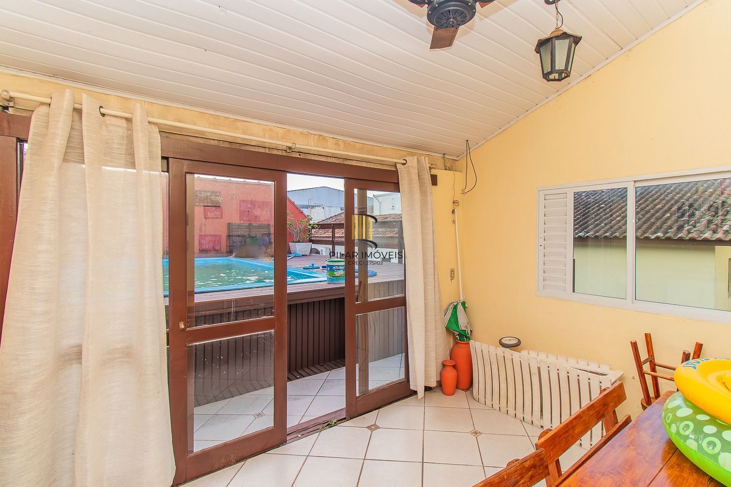 Casa 4 dormitórios no bairro Vila João Pessoa