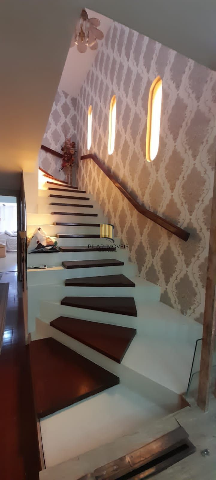 Cobertura para Venda - 234m², 3 dormitórios, sendo 1 suites, 2 vagas - Santana