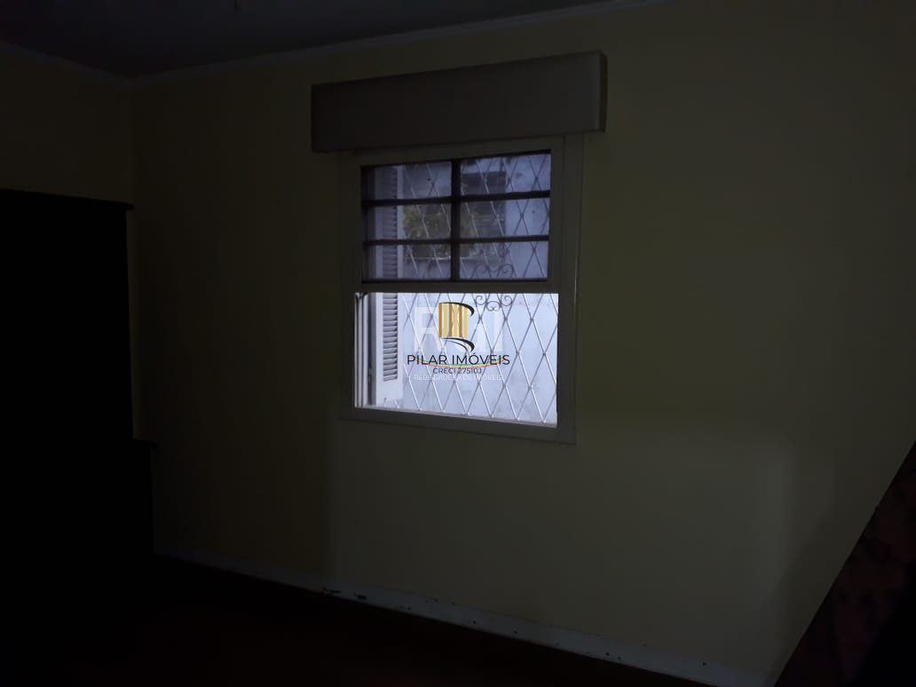 Casa para Venda - 415.8m², 5 dormitórios, 3 vagas - Menino Deus
