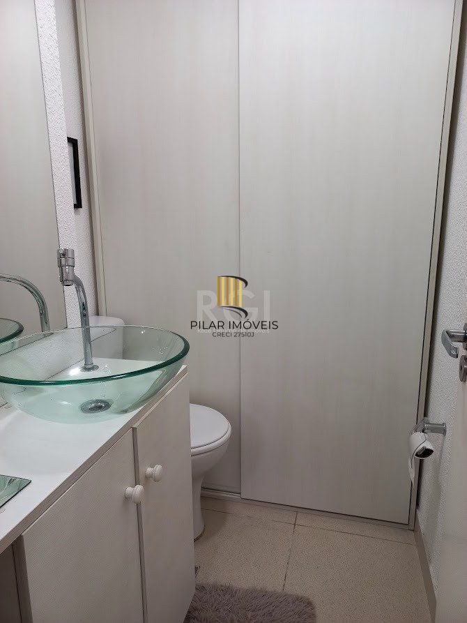 Conjunto/Sala para Venda - 38m², 0 dormitórios, 1 vaga - Partenon