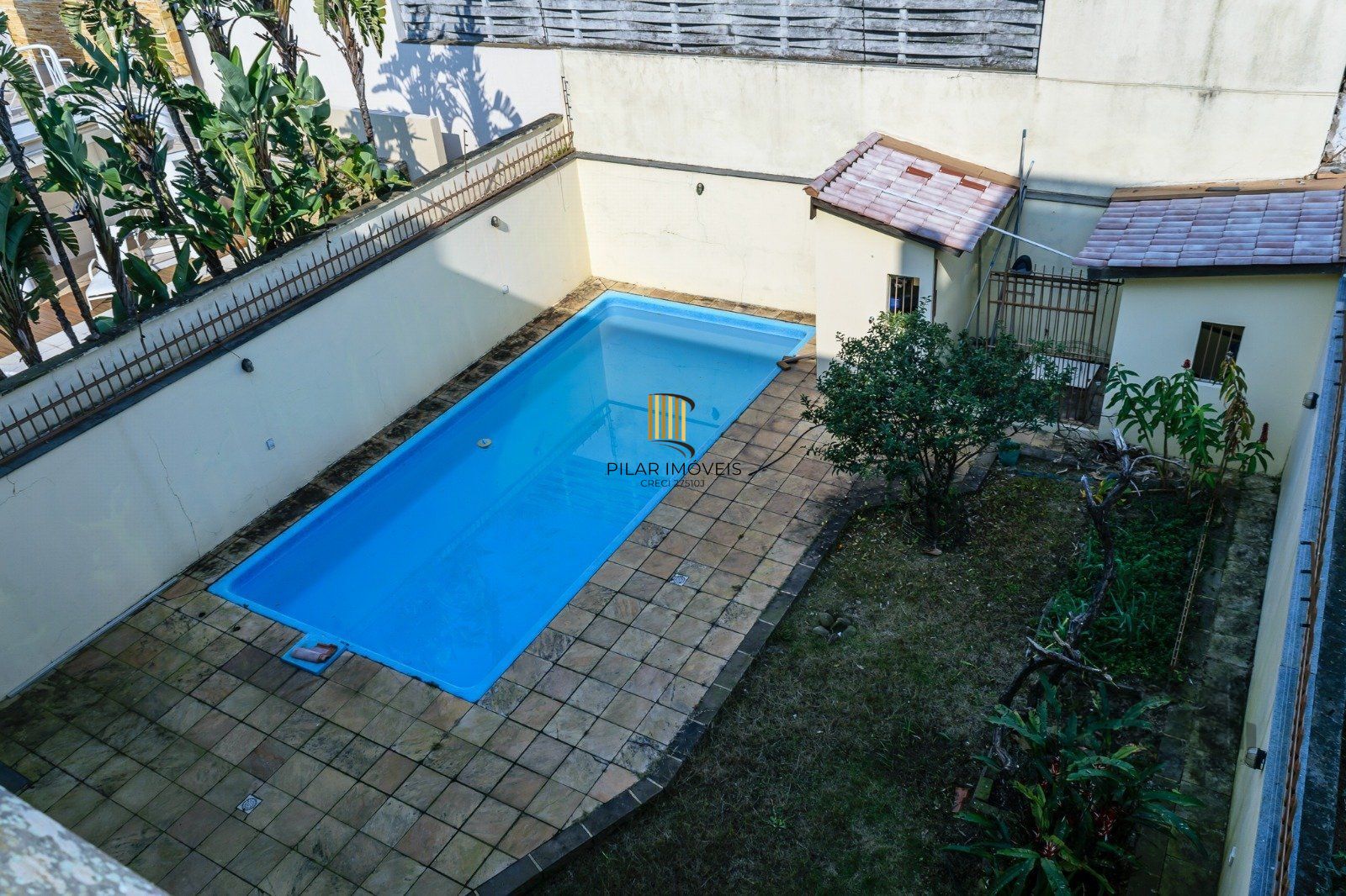 Casa 3 dormitórios no bairro Chácara das Pedras
