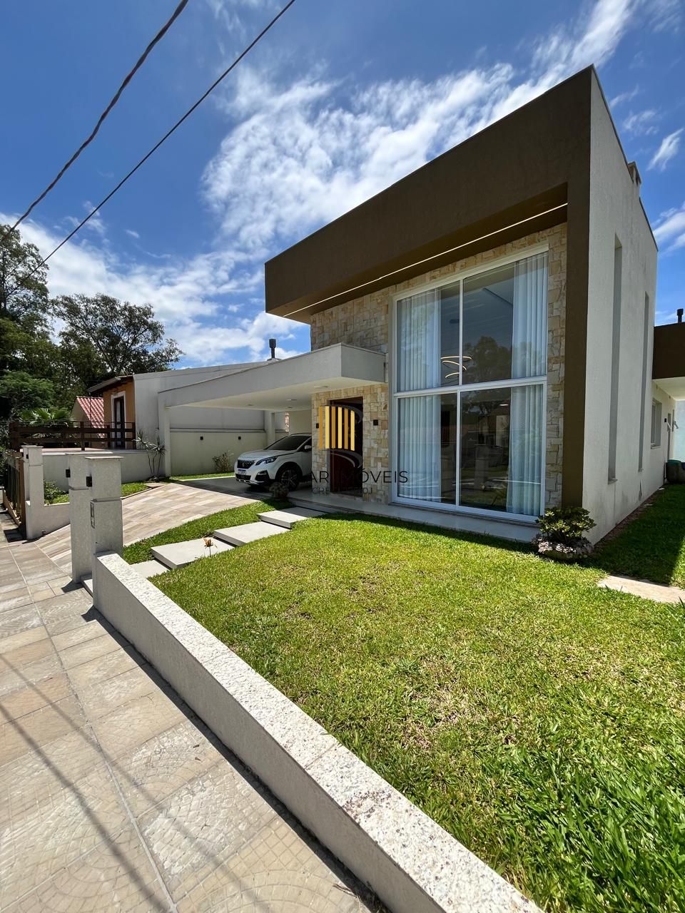 Casa de Condomínio 3 dormitórios no bairro Lomba do Pinheiro