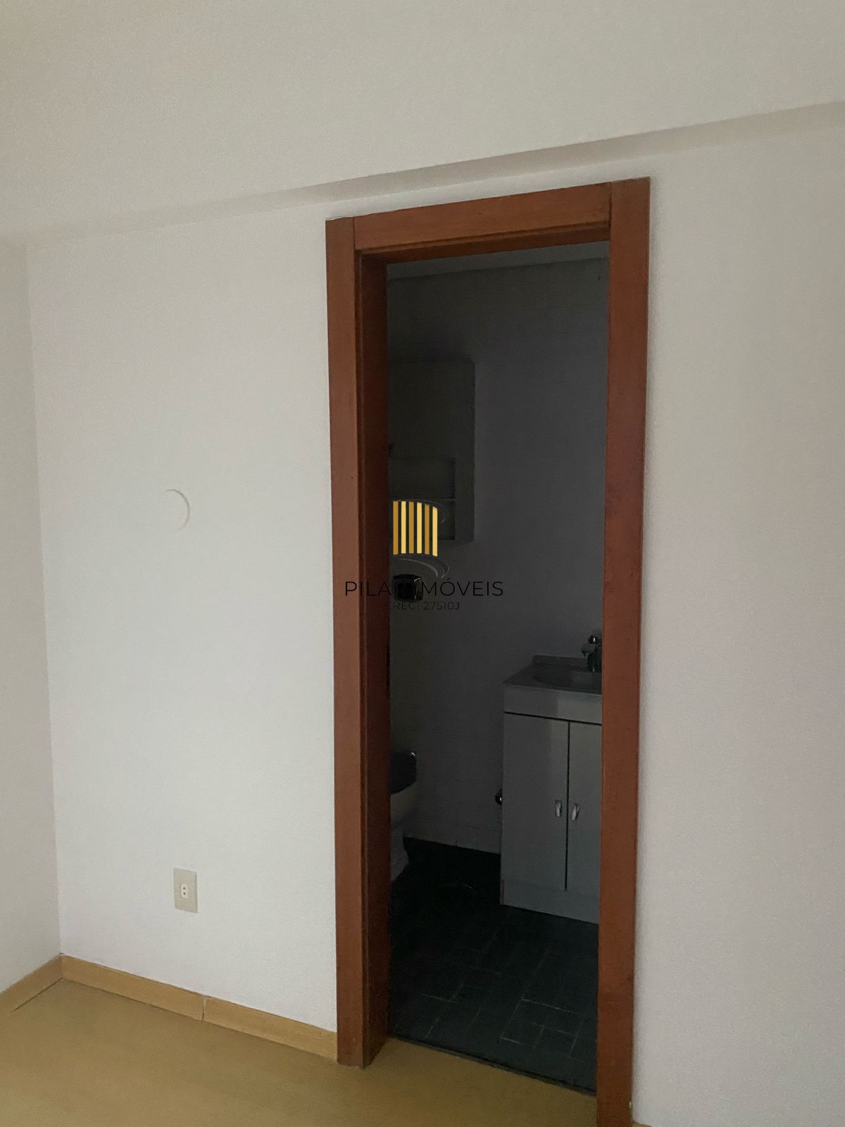 Sala Comercial 1 dormitório no bairro Auxiliadora