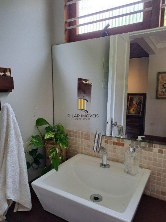 Casa 3 dormitórios no bairro Espírito Santo