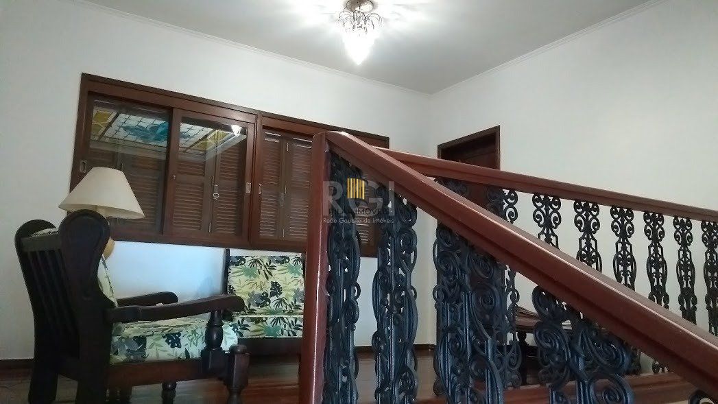 Casa para Venda - 564.87m², 4 dormitórios, sendo 2 suites, 2 vagas - Vila Assunção