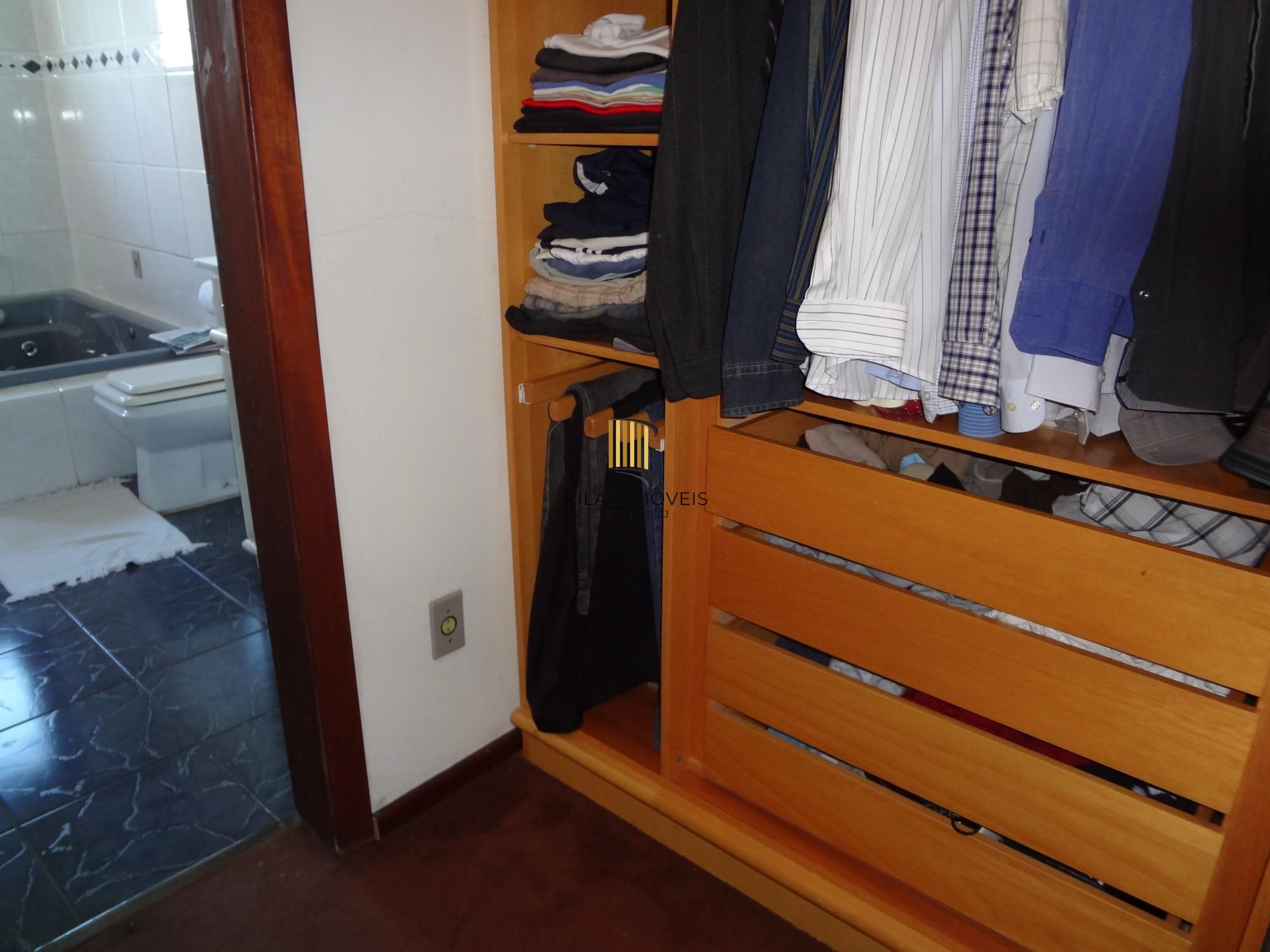 Casa para Venda - 230m², 3 dormitórios, sendo 1 suites, 3 vagas - Aberta Dos Morros